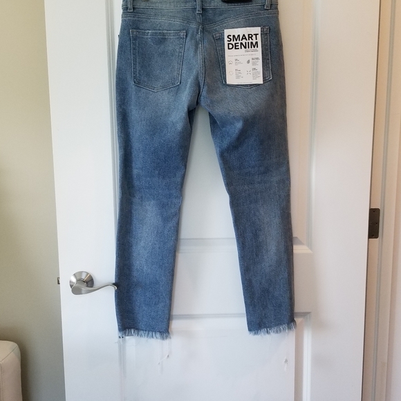 DL1961 Women's Smart Denim Mara Straight Ankle - Picture 3 of 3